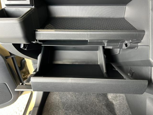 タフト Ｘ　届出済未使用　メーカー保証付　スカイフィールトップ　ＬＥＤヘッドライト　被害軽減ブレーキ　バックカメラ　スマートキー　プッシュスタート　フロントＵＶカットガラス（49枚目）