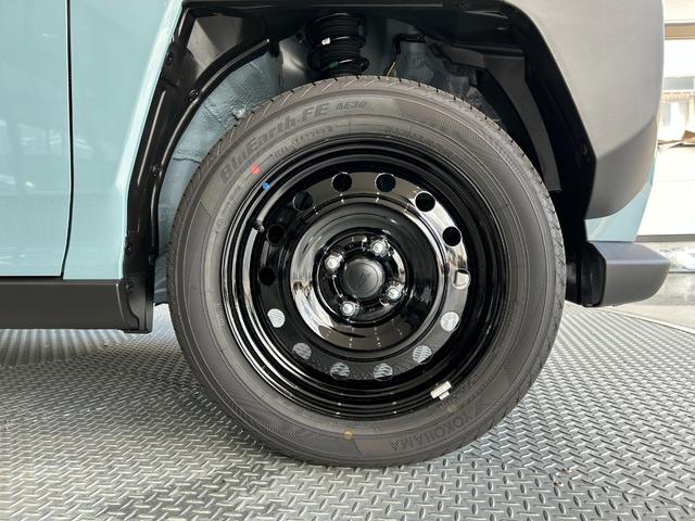タフト Ｘ　届出済未使用　メーカー保証付　被害軽減ブレーキ　電動パーキングブレーキ　プッシュボタンスタート　スカイフィールトップ　キーフリーシステム　オートブレーキホールド機能　バックカメラ　ＵＳＢソケット（13枚目）