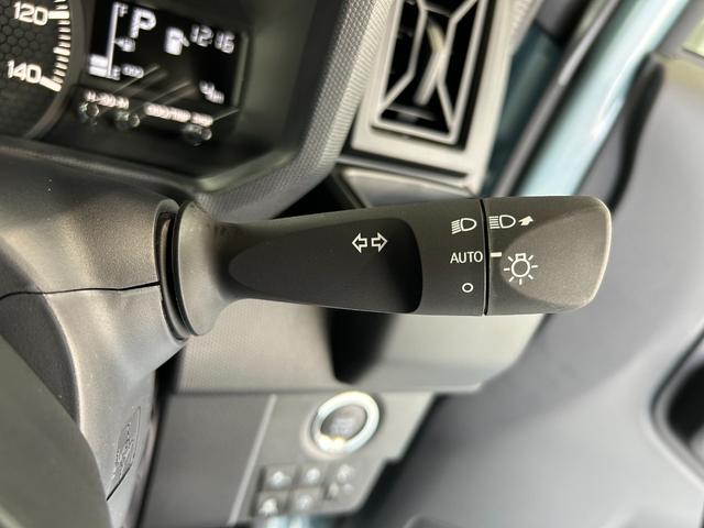 タフト Ｘ　届出済未使用　メーカー保証付　被害軽減ブレーキ　電動パーキングブレーキ　プッシュボタンスタート　スカイフィールトップ　キーフリーシステム　オートブレーキホールド機能　バックカメラ　ＵＳＢソケット（28枚目）