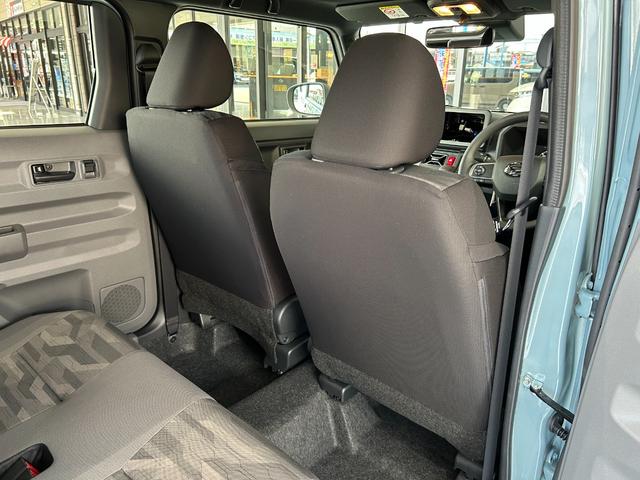 タフト Ｘ　届出済未使用　メーカー保証付　被害軽減ブレーキ　電動パーキングブレーキ　プッシュボタンスタート　スカイフィールトップ　キーフリーシステム　オートブレーキホールド機能　バックカメラ　ＵＳＢソケット（42枚目）