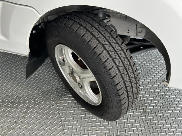 キャリイトラック ＫＣエアコン・パワステ農繁仕様　ＧＯＯ鑑定車　Ｇｏｏ保証付き　点検整備付き　４ＷＤ　５ＭＴ　ミラー型ドライブレコーダー　ＡＭ／ＦＭラジオ　パワーステアリング（13枚目）