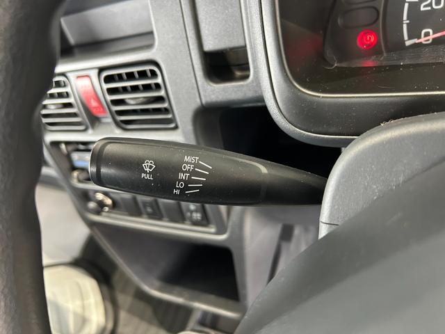 キャリイトラック ＫＣエアコン・パワステ農繁仕様　ＧＯＯ鑑定車　Ｇｏｏ保証付き　点検整備付き　４ＷＤ　５ＭＴ　ミラー型ドライブレコーダー　ＡＭ／ＦＭラジオ　パワーステアリング（25枚目）