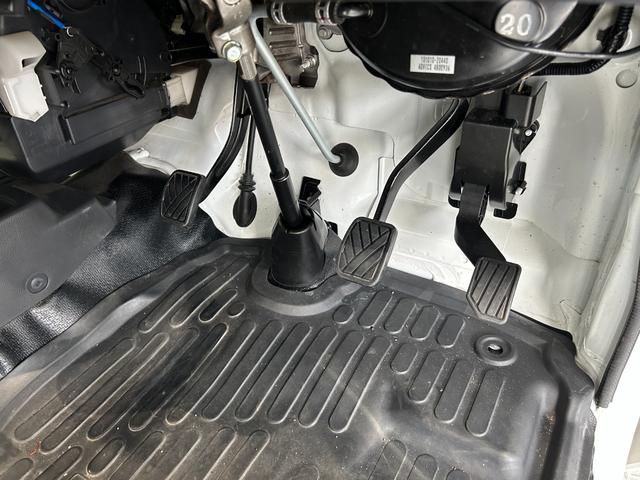 キャリイトラック ＫＣエアコン・パワステ農繁仕様　ＧＯＯ鑑定車　Ｇｏｏ保証付き　点検整備付き　４ＷＤ　５ＭＴ　ミラー型ドライブレコーダー　ＡＭ／ＦＭラジオ　パワーステアリング（35枚目）