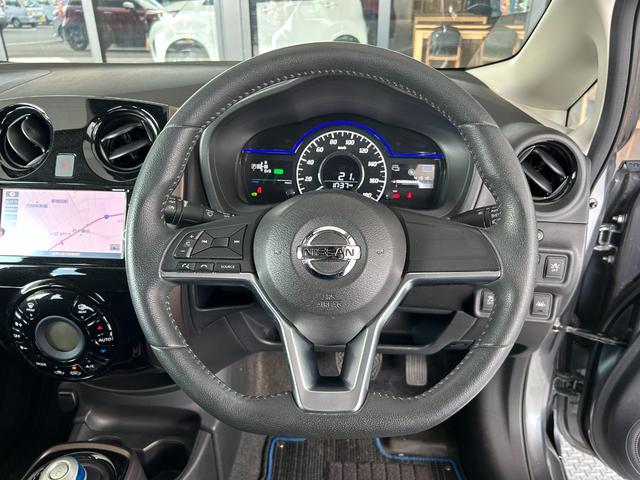 ノート ｅ－パワー　メダリスト　車検整備２年付　ＧＯＯ保証１年付　ＧＯＯ鑑定車　被害軽減ブレーキ　スマートキー　カーナビ　アラウンドビューモニター　ＥＴＣ　電動格納ミラー（27枚目）