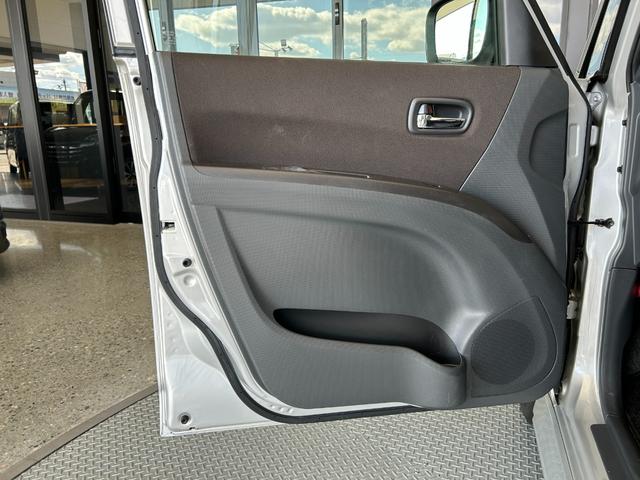 ソリオ Ｘ　車検整備２年付　ＧＯＯ保証１年付　ＧＯＯ鑑定車　スマートキー　カーナビ　助手席側パワースライドドア　電動格納ミラー（47枚目）