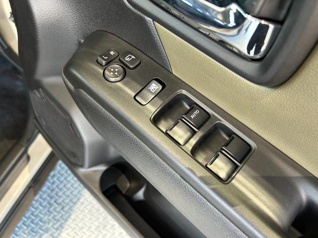 クロスビー ハイブリッドＭＺ　新車　ブラックタフ２トーン　アップグレードパッケージ　メーカー保証付　全方位モニター付メモリーナビ　被害軽減ブレーキ　ＬＥＤヘッドライト　ＬＥＤフォグランプ　シートヒーター　電動格納ミラー（26枚目）