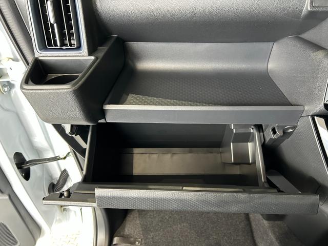 タント カスタムX 届出済未使用 メーカー保証付 パノラマモニター 被害軽減ブレーキ 両側パワースライド 電動パーキングブレーキ LEDヘッドライト/フォグランプ シートヒーター 360°スーパーUV&IRカットガラス(51枚目)