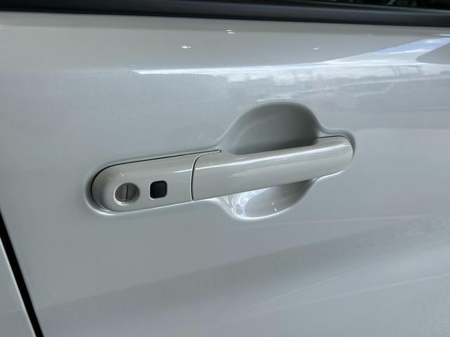 ソリオバンディット ハイブリッドMV 新車 メーカー保証付 全方位モニター付メモリーナビ 両側パワースライドドア 被害軽減ブレーキ LEDヘッドライト LEDフォグランプ 電動パーキングブレーキ ロールサンシェード(17枚目)