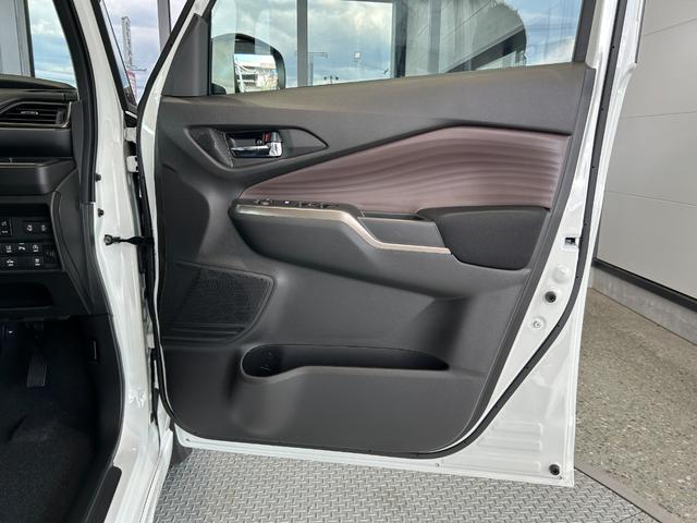 ソリオバンディット ハイブリッドMV 新車 メーカー保証付 全方位モニター付メモリーナビ 両側パワースライドドア 被害軽減ブレーキ LEDヘッドライト LEDフォグランプ 電動パーキングブレーキ ロールサンシェード(19枚目)