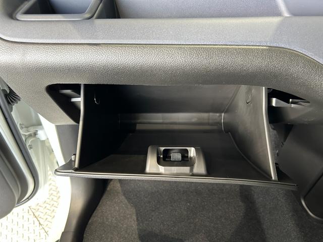 ソリオ ハイブリッドMZ 新車 全方位モニター付メモリーナビ LEDヘッドライト LEDフォグランプ シートヒーター スリムサーキュレーター ロールサンシェード 電動パーキングブレーキ 両側パワースライドドア(61枚目)