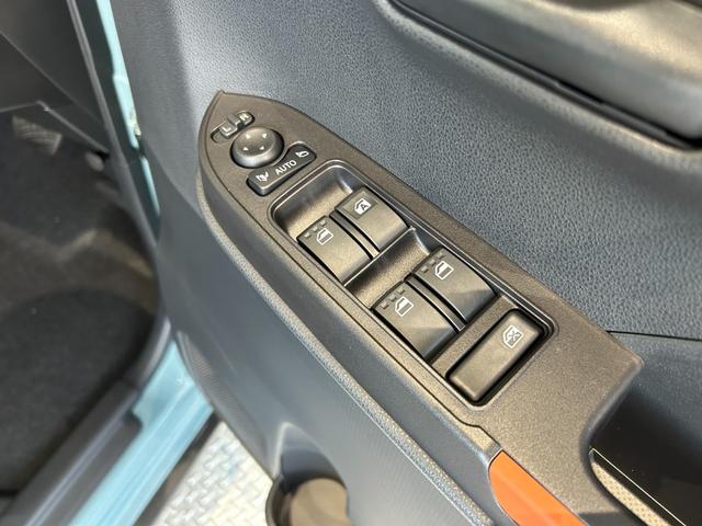 タント ファンクロス　届出済未使用車　メーカー保証付　パノラマモニター　被害軽減ブレーキ　両側パワースライドドア　ＬＥＤヘッドライト　ＬＥＤフォグランプ　３６０°スーパーＵＶ＆ＩＲカットガラス　シートヒーター（25枚目）