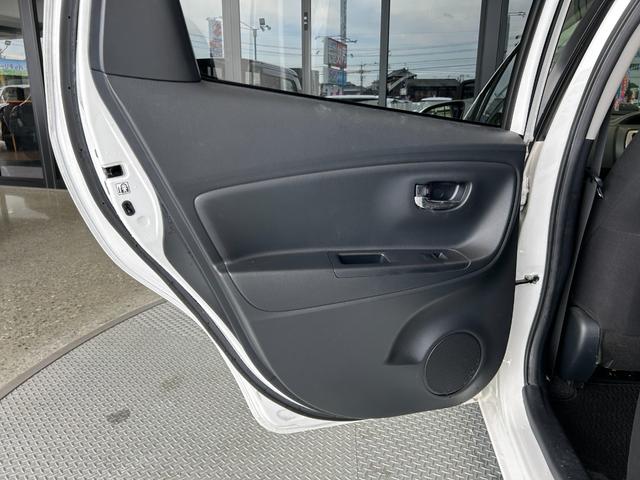 ヴィッツ Ｕ　車検整備２年付　ＧＯＯ鑑定車　ＧＯＯ保証１年付　スマートキー　プッシュスタート　カーナビ　バックカメラ　ＥＴＣ（46枚目）