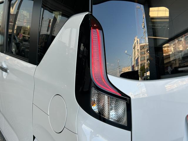 ムーヴ Ｘ　届出済未使用車　メーカー保証付　パノラマモニター　助手席側パワースライドドア　ＬＥＤヘッドライト　オートライト　被害軽減ブレーキ　スマートキー　プッシュスタート（19枚目）