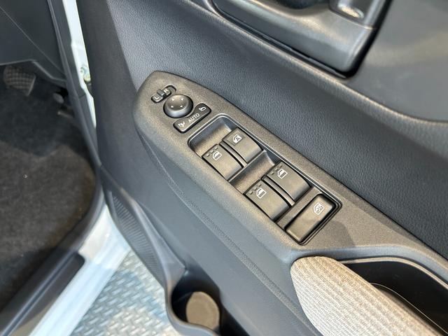 ムーヴ Ｘ　届出済未使用車　メーカー保証付　パノラマモニター　助手席側パワースライドドア　ＬＥＤヘッドライト　オートライト　被害軽減ブレーキ　スマートキー　プッシュスタート（25枚目）