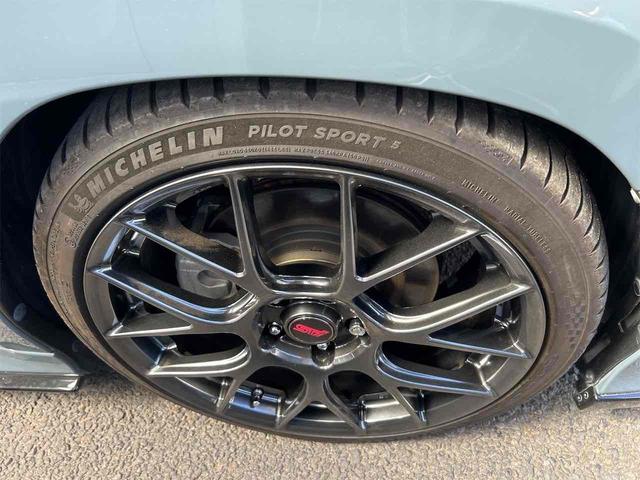 レヴォーグ ＳＴＩスポーツシャープ　４ＷＤ　ドライブレコーダー　ＥＴＣ　全周囲カメラ　純正フルセグナビ　クリアランスソナー　オートクルーズコントロール　レーンアシスト　衝突被害軽減システム　オートライト　ＬＥＤヘッドランプ（15枚目）