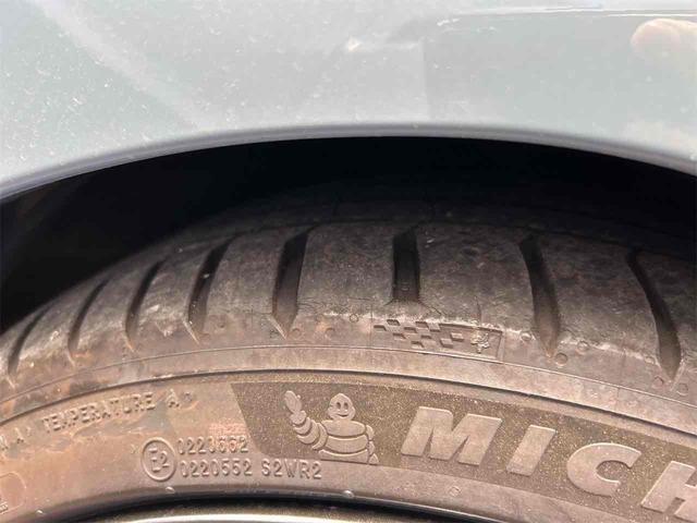 レヴォーグ ＳＴＩスポーツシャープ　４ＷＤ　ドライブレコーダー　ＥＴＣ　全周囲カメラ　純正フルセグナビ　クリアランスソナー　オートクルーズコントロール　レーンアシスト　衝突被害軽減システム　オートライト　ＬＥＤヘッドランプ（16枚目）