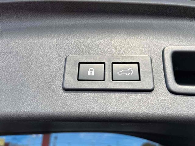レヴォーグ ＳＴＩスポーツシャープ　４ＷＤ　ドライブレコーダー　ＥＴＣ　全周囲カメラ　純正フルセグナビ　クリアランスソナー　オートクルーズコントロール　レーンアシスト　衝突被害軽減システム　オートライト　ＬＥＤヘッドランプ（40枚目）