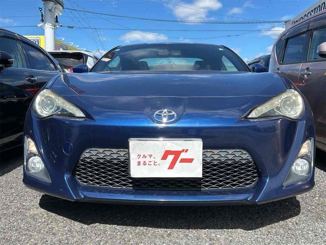 ８６ ＧＴ　ＥＴＣ　バックカメラ　アルパインフルセグナビ　クリアランスソナー　ＭＴ　オートライト　スマートキー　電動格納ミラー　アルミホイール　盗難防止システム　衝突安全ボディ　ＡＢＳ　ＥＳＣ　ＣＤ　ＤＶＤ再生（4枚目）