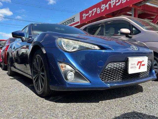 ８６ ＧＴ　ＥＴＣ　バックカメラ　アルパインフルセグナビ　クリアランスソナー　ＭＴ　オートライト　スマートキー　電動格納ミラー　アルミホイール　盗難防止システム　衝突安全ボディ　ＡＢＳ　ＥＳＣ　ＣＤ　ＤＶＤ再生（5枚目）