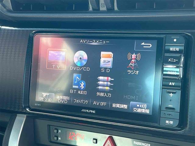 ８６ ＧＴ　ＥＴＣ　バックカメラ　アルパインフルセグナビ　クリアランスソナー　ＭＴ　オートライト　スマートキー　電動格納ミラー　アルミホイール　盗難防止システム　衝突安全ボディ　ＡＢＳ　ＥＳＣ　ＣＤ　ＤＶＤ再生（28枚目）