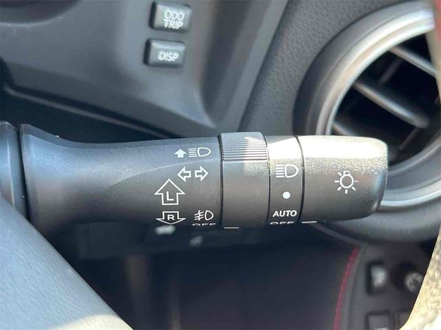 ８６ ＧＴ　ＥＴＣ　バックカメラ　アルパインフルセグナビ　クリアランスソナー　ＭＴ　オートライト　スマートキー　電動格納ミラー　アルミホイール　盗難防止システム　衝突安全ボディ　ＡＢＳ　ＥＳＣ　ＣＤ　ＤＶＤ再生（38枚目）