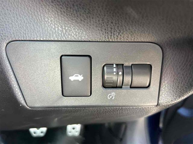 ８６ ＧＴ　ＥＴＣ　バックカメラ　アルパインフルセグナビ　クリアランスソナー　ＭＴ　オートライト　スマートキー　電動格納ミラー　アルミホイール　盗難防止システム　衝突安全ボディ　ＡＢＳ　ＥＳＣ　ＣＤ　ＤＶＤ再生（45枚目）