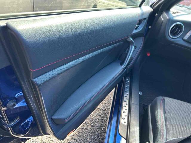 ８６ ＧＴ　ＥＴＣ　バックカメラ　アルパインフルセグナビ　クリアランスソナー　ＭＴ　オートライト　スマートキー　電動格納ミラー　アルミホイール　盗難防止システム　衝突安全ボディ　ＡＢＳ　ＥＳＣ　ＣＤ　ＤＶＤ再生（51枚目）
