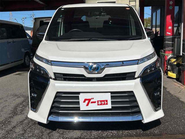 ヴォクシー ハイブリッドZS 煌 ドライブレコーダー ETC バックカメラ フルセグナビ オートクルーズコントロール レーンアシスト 両側電動スライドドア オートマチックハイビーム オートライト LEDヘッドランプ(3枚目)