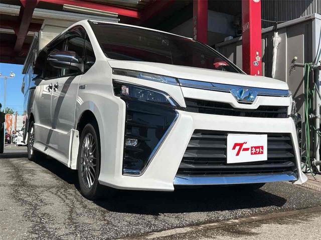 ヴォクシー ハイブリッドZS 煌 ドライブレコーダー ETC バックカメラ フルセグナビ オートクルーズコントロール レーンアシスト 両側電動スライドドア オートマチックハイビーム オートライト LEDヘッドランプ(4枚目)