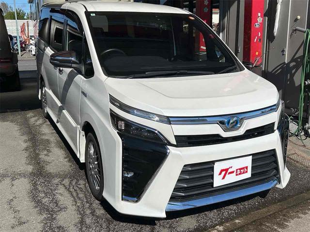 ヴォクシー ハイブリッドZS 煌 ドライブレコーダー ETC バックカメラ フルセグナビ オートクルーズコントロール レーンアシスト 両側電動スライドドア オートマチックハイビーム オートライト LEDヘッドランプ(5枚目)