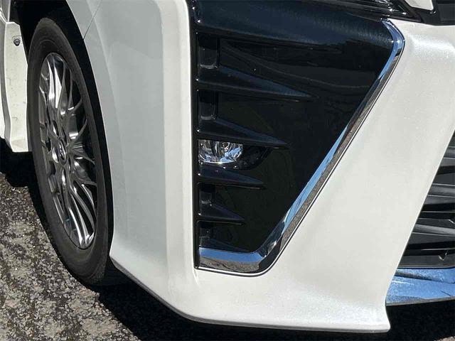 ヴォクシー ハイブリッドZS 煌 ドライブレコーダー ETC バックカメラ フルセグナビ オートクルーズコントロール レーンアシスト 両側電動スライドドア オートマチックハイビーム オートライト LEDヘッドランプ(7枚目)