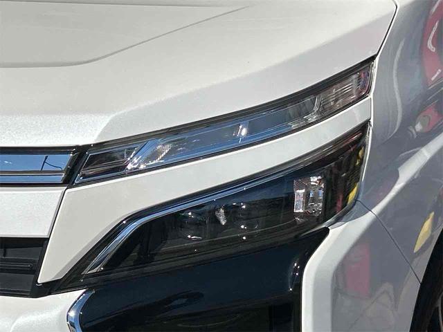 ヴォクシー ハイブリッドZS 煌 ドライブレコーダー ETC バックカメラ フルセグナビ オートクルーズコントロール レーンアシスト 両側電動スライドドア オートマチックハイビーム オートライト LEDヘッドランプ(8枚目)