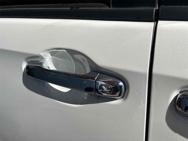 ヴォクシー ハイブリッドZS 煌 ドライブレコーダー ETC バックカメラ フルセグナビ オートクルーズコントロール レーンアシスト 両側電動スライドドア オートマチックハイビーム オートライト LEDヘッドランプ(16枚目)