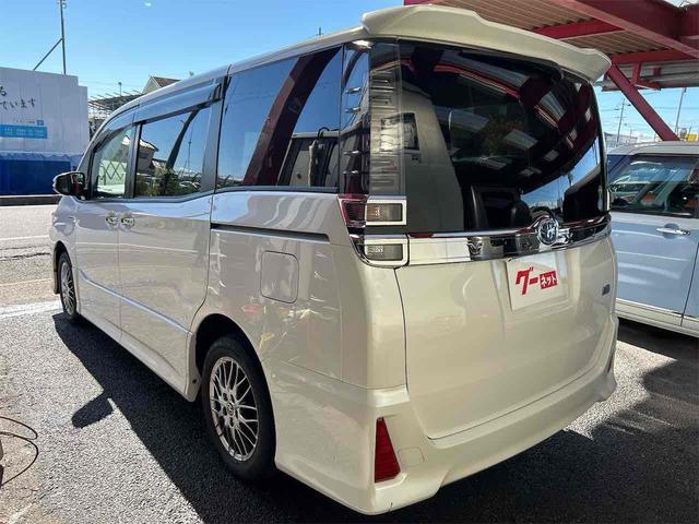 ヴォクシー ハイブリッドZS 煌 ドライブレコーダー ETC バックカメラ フルセグナビ オートクルーズコントロール レーンアシスト 両側電動スライドドア オートマチックハイビーム オートライト LEDヘッドランプ(20枚目)