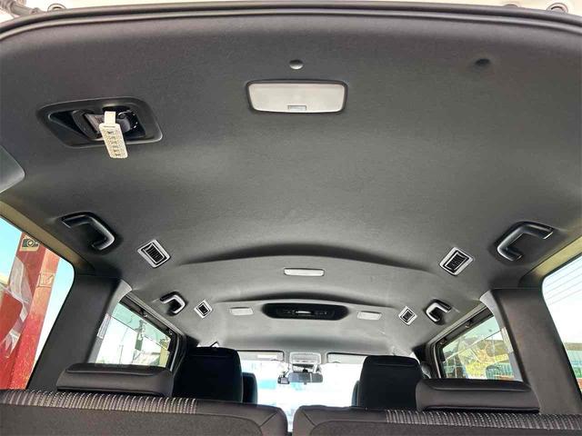 ヴォクシー ハイブリッドZS 煌 ドライブレコーダー ETC バックカメラ フルセグナビ オートクルーズコントロール レーンアシスト 両側電動スライドドア オートマチックハイビーム オートライト LEDヘッドランプ(25枚目)