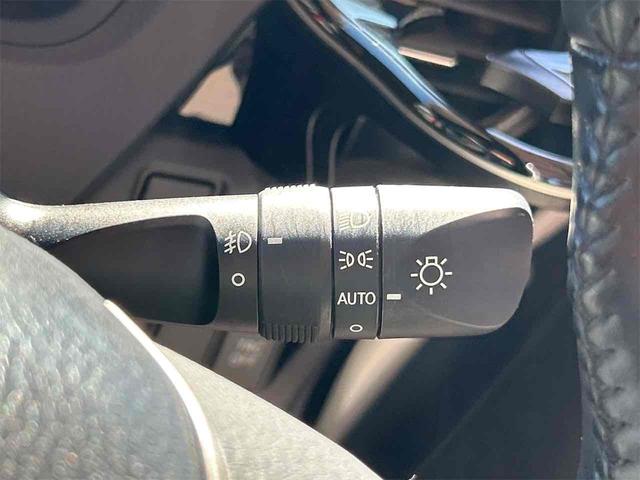 ヴォクシー ハイブリッドZS 煌 ドライブレコーダー ETC バックカメラ フルセグナビ オートクルーズコントロール レーンアシスト 両側電動スライドドア オートマチックハイビーム オートライト LEDヘッドランプ(47枚目)