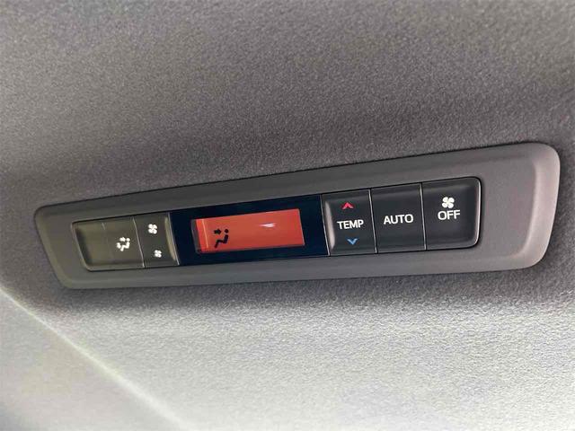 ヴォクシー ハイブリッドZS 煌 ドライブレコーダー ETC バックカメラ フルセグナビ オートクルーズコントロール レーンアシスト 両側電動スライドドア オートマチックハイビーム オートライト LEDヘッドランプ(64枚目)