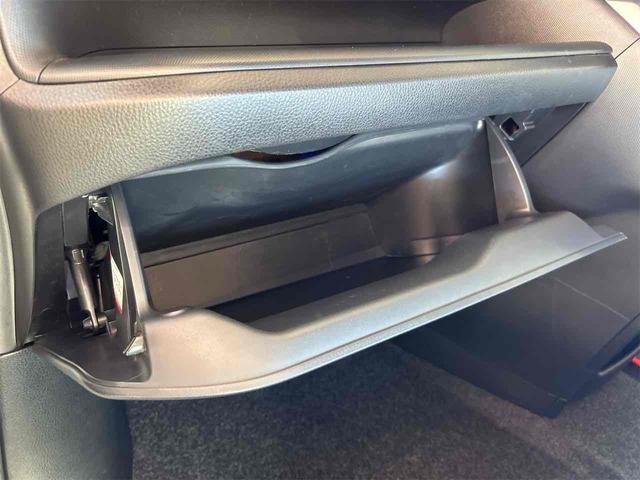 ヴォクシー ハイブリッドZS 煌 ドライブレコーダー ETC バックカメラ フルセグナビ オートクルーズコントロール レーンアシスト 両側電動スライドドア オートマチックハイビーム オートライト LEDヘッドランプ(73枚目)