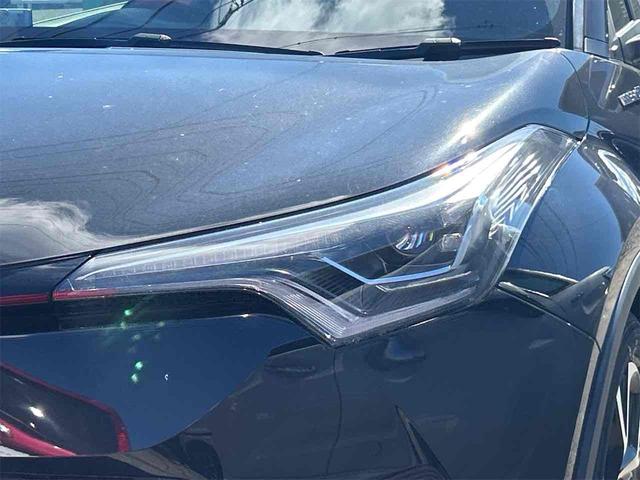 Ｃ－ＨＲ Ｇ　ＥＴＣ　バックカメラ　クリアランスソナー　オートクルーズコントロール　レーンアシスト　衝突被害軽減システム　純正フルセグナビ　オートマチックハイビーム　オートライト　アルミホイール　スマートキー（3枚目）