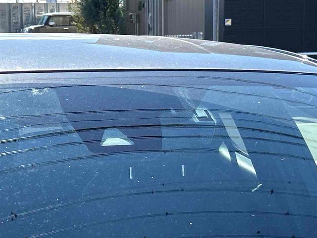 Ｃ－ＨＲ Ｇ　ＥＴＣ　バックカメラ　クリアランスソナー　オートクルーズコントロール　レーンアシスト　衝突被害軽減システム　純正フルセグナビ　オートマチックハイビーム　オートライト　アルミホイール　スマートキー（10枚目）