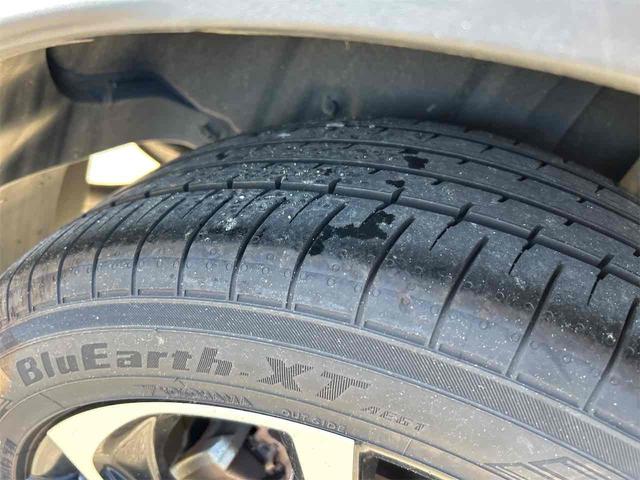 Ｃ－ＨＲ Ｇ　ＥＴＣ　バックカメラ　クリアランスソナー　オートクルーズコントロール　レーンアシスト　衝突被害軽減システム　純正フルセグナビ　オートマチックハイビーム　オートライト　アルミホイール　スマートキー（18枚目）