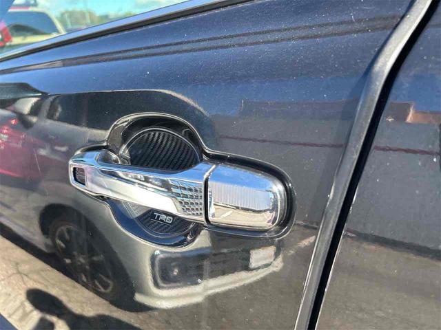 Ｃ－ＨＲ Ｇ　ＥＴＣ　バックカメラ　クリアランスソナー　オートクルーズコントロール　レーンアシスト　衝突被害軽減システム　純正フルセグナビ　オートマチックハイビーム　オートライト　アルミホイール　スマートキー（32枚目）