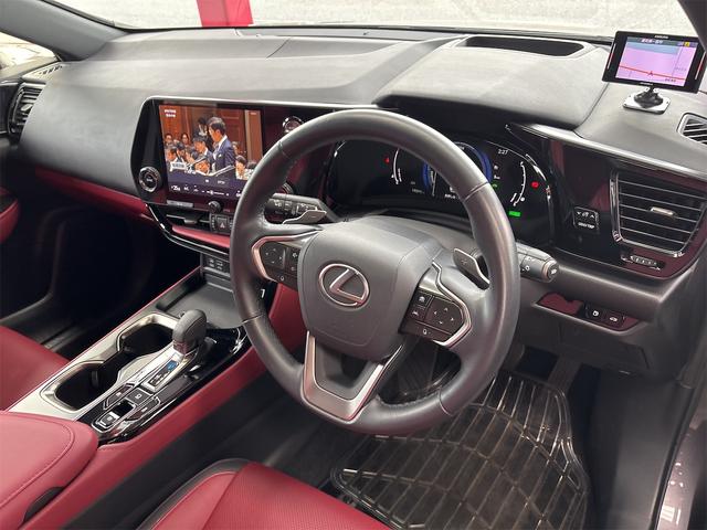 NX NX350h ドライブレコーダー 全周囲カメラ クリアランスソナー オートクルーズコントロール レーンアシスト パワーシート パークアシスト 衝突被害軽減システム 純正フルセグナビ オートマチックハイビーム(62枚目)