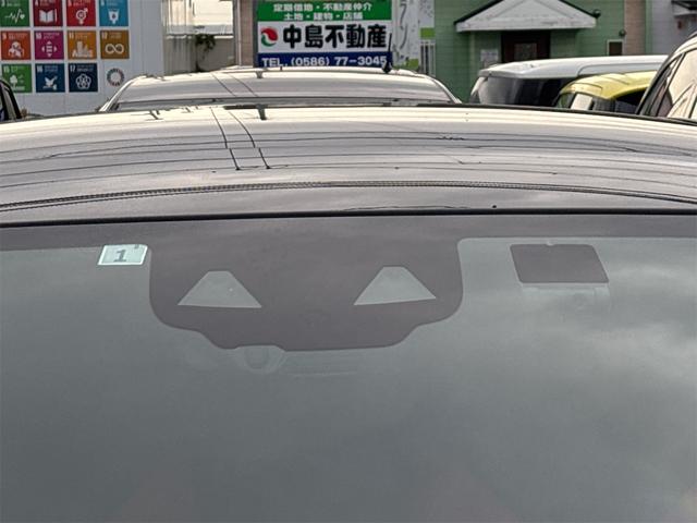 ＣＬＡクラス ＣＬＡ３５　４マチック　４ＷＤ　ドライブレコーダー　クリアランスソナー　レーンアシスト　オートクルーズコントロール　全周囲カメラ　フルセグナビ　アルミホイール　オートライト　ＬＥＤヘッドランプ　サンルーフ（9枚目）