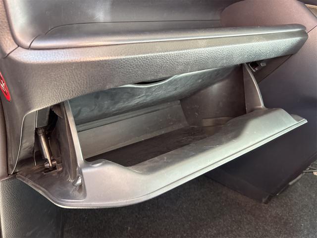 ヴォクシー ZS 煌II ETC バックカメラ ナビ TV クリアランスソナー レーンアシスト 衝突被害軽減システム 両側電動スライドドア オートマチックハイビーム オートライト LEDヘッドランプ スマートキー(66枚目)