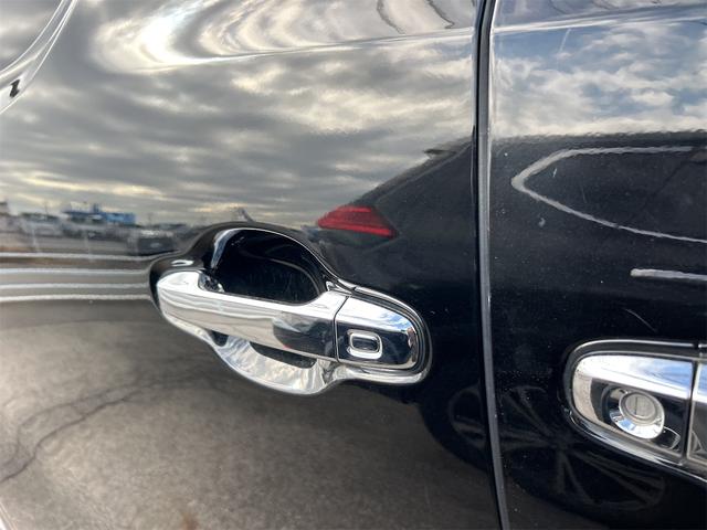 アルファード ２．５Ｓ　Ｃパッケージ　モデリスタエアロ　パワーバックドア　ハーフレザーシート　フリップダウンモニター　クルーズコントロール　フルセグナビ　バックカメラ　プッシュスタート　パワーシート　パワーバックドア（17枚目）