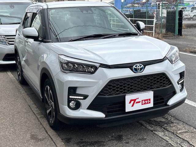 ライズ Ｚ　フルセグＴＶナビ　バックカメラ　クルーズコントロール　ドライブレコーダー　シートヒーター　プッシュスタート　ＥＴＣ　ＬＥＤヘッドライト　クリアランスセンサー（5枚目）