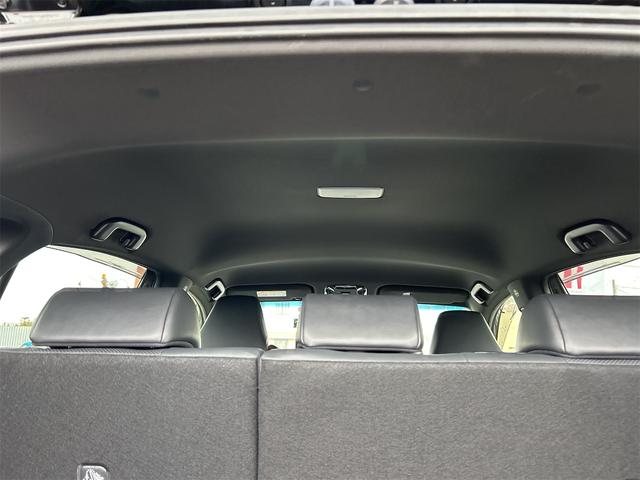 ハリアー Ｚ　レザーパッケージ　ＪＢＬフルセグナビ　レザーシート　モデリスタエアロ　クルーズコントロール　パワーシート　ＥＴＣ　パワーバックドア　デジタルインナーミラー　シートヒーター　バックカメラ（28枚目）