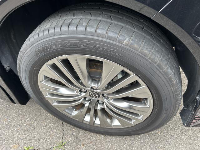 ハリアー Ｚ　レザーパッケージ　ＪＢＬフルセグナビ　レザーシート　モデリスタエアロ　クルーズコントロール　パワーシート　ＥＴＣ　パワーバックドア　デジタルインナーミラー　シートヒーター　バックカメラ（32枚目）