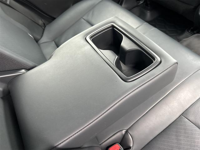 ハリアー Ｚ　レザーパッケージ　ＪＢＬフルセグナビ　レザーシート　モデリスタエアロ　クルーズコントロール　パワーシート　ＥＴＣ　パワーバックドア　デジタルインナーミラー　シートヒーター　バックカメラ（70枚目）